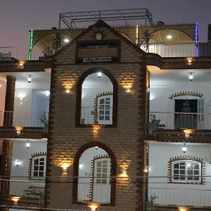 Mama Africa Apts & Луксор